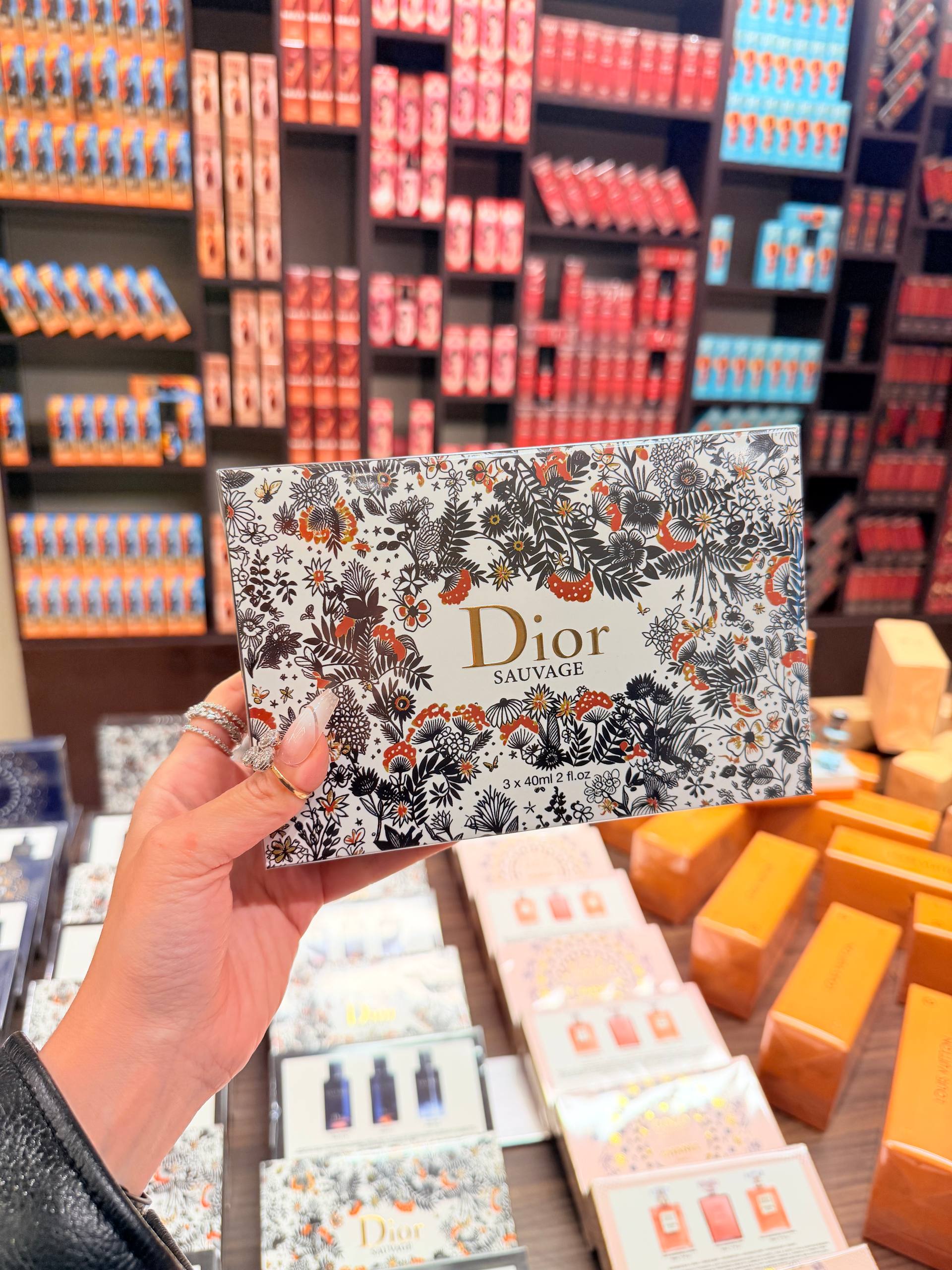 Di or box 3 perfumes souvage 40 ml