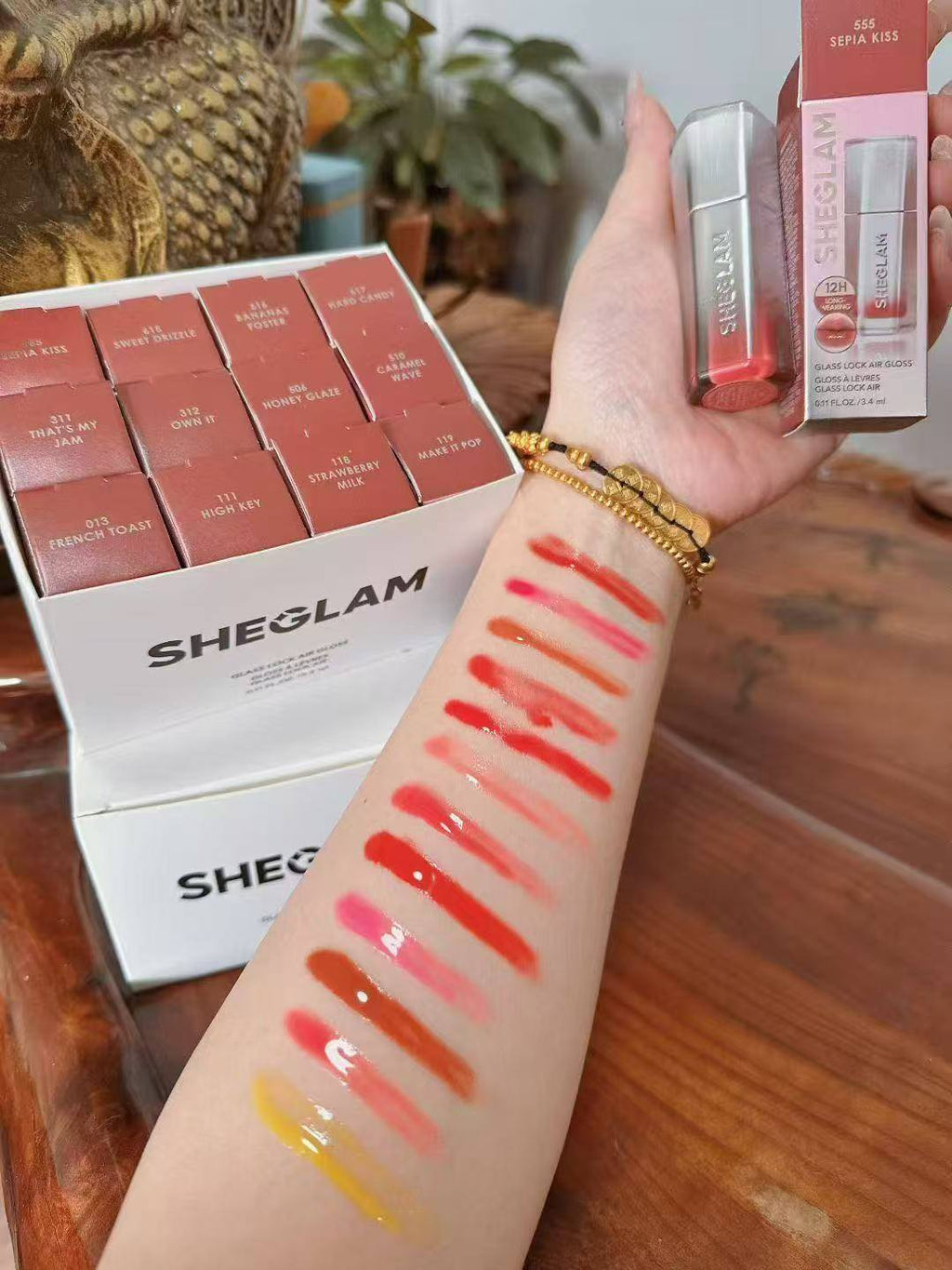 Sheglam lip gloss ثابت و مش بيطبع