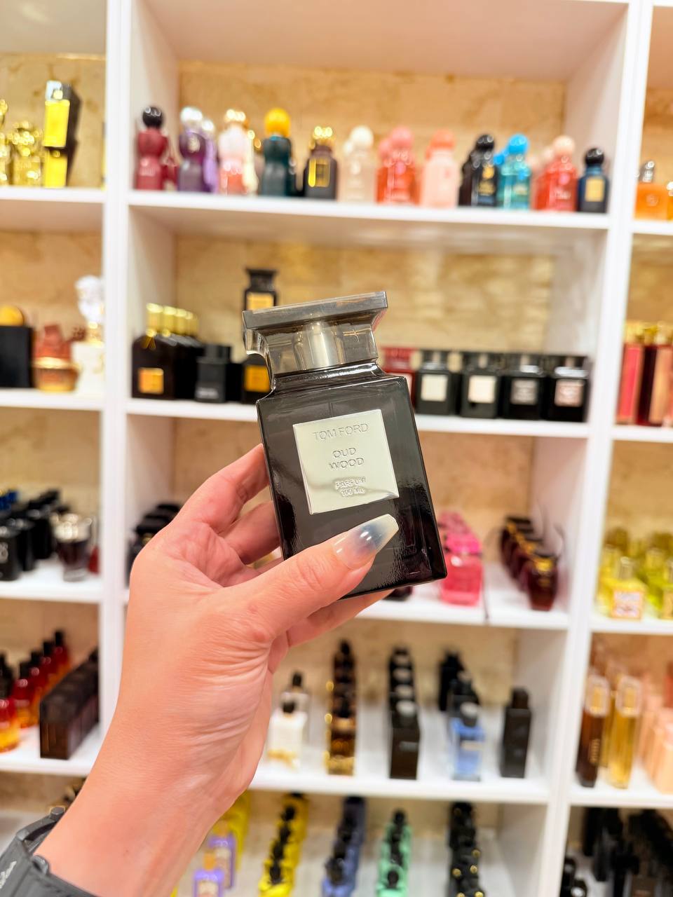 عطر توم فورد عود وود