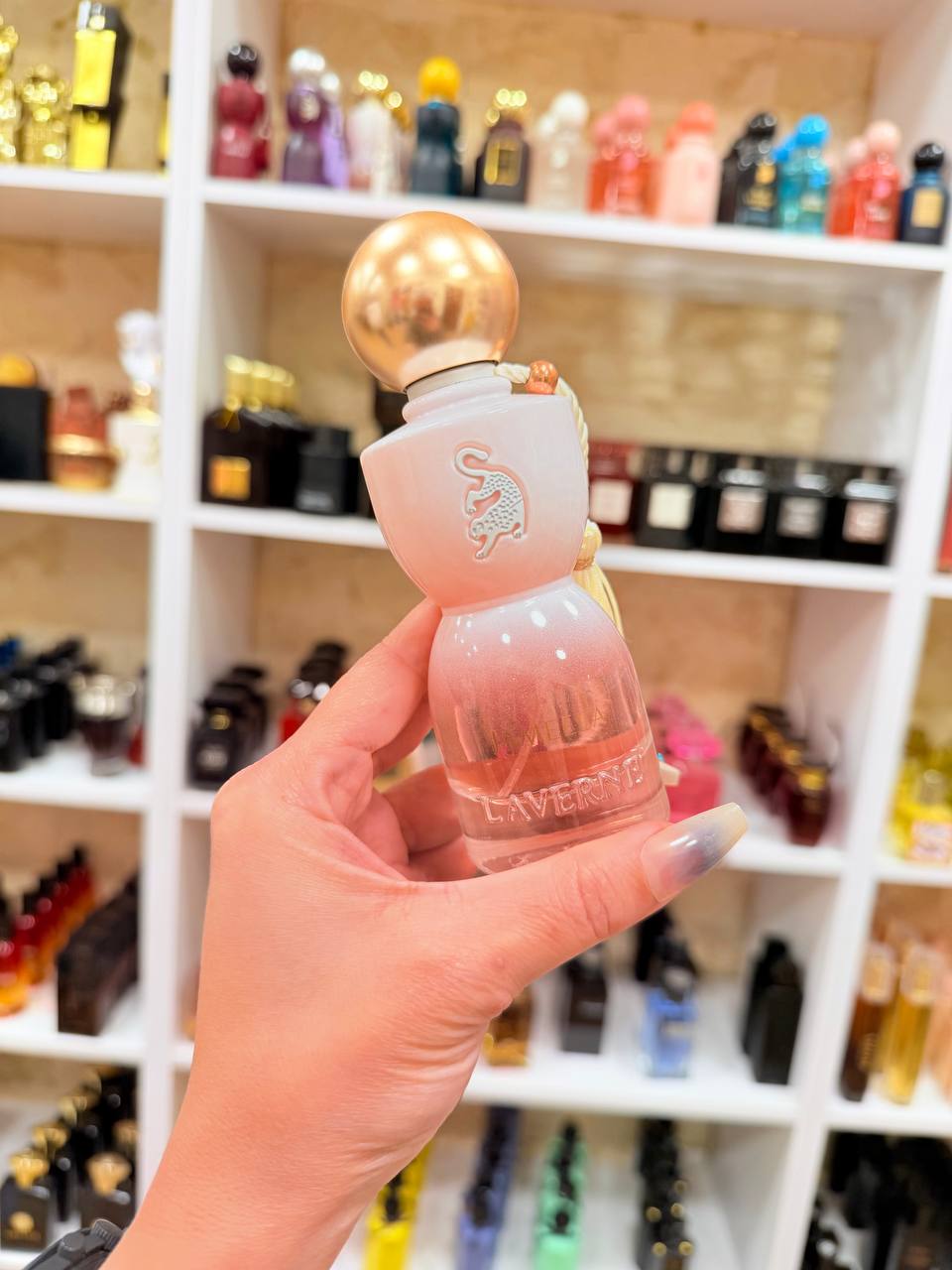 عطر لافيرن جميلة