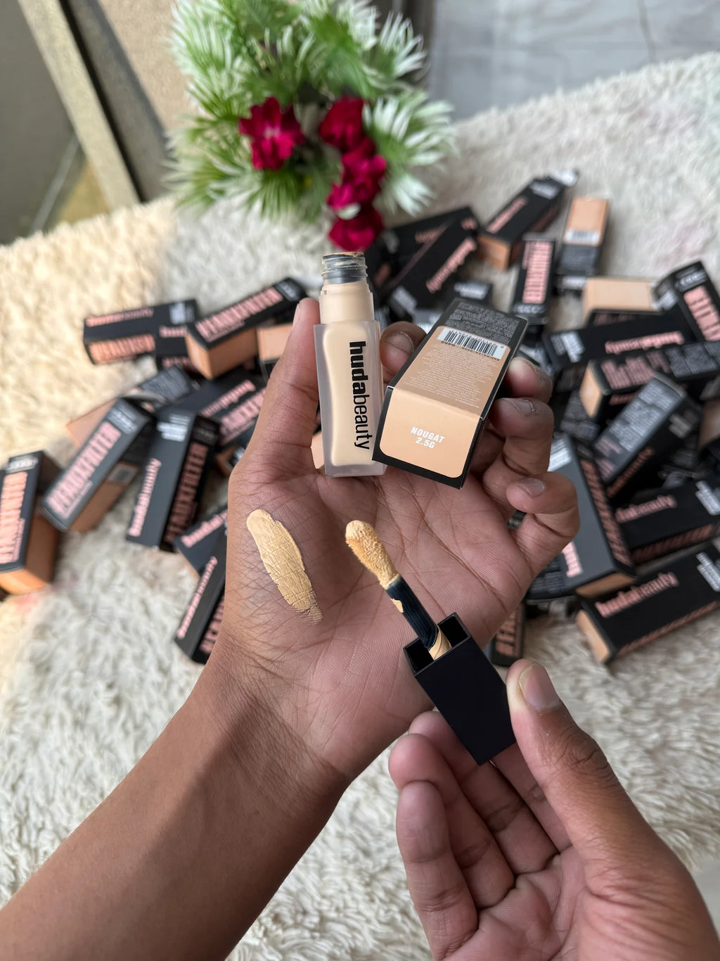 كونسيلر huda beauty متوفر ب ٢ درجة