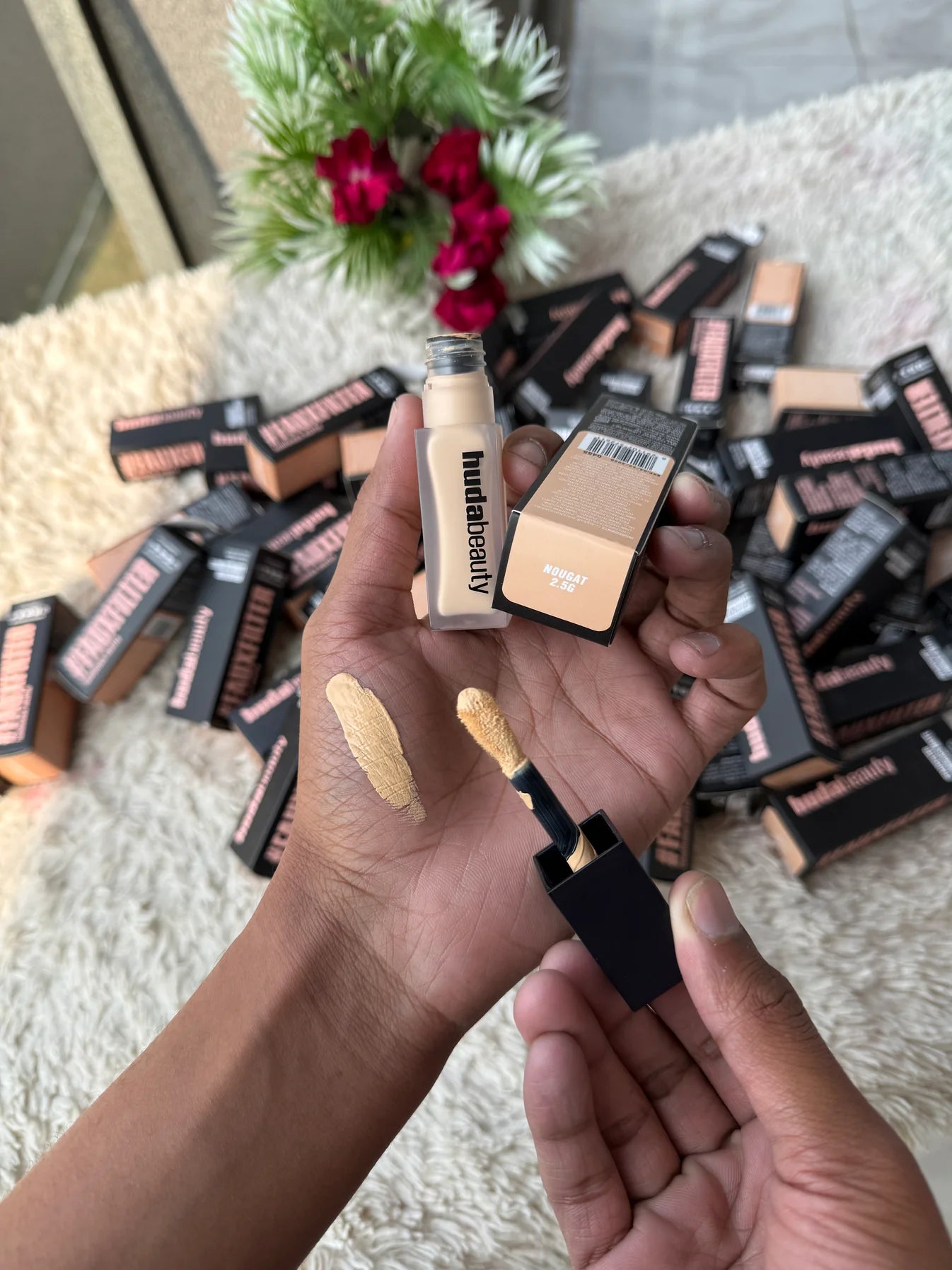كونسيلر huda beauty متوفر ب ٢ درجة