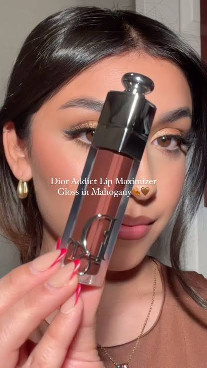 D i or lip gloss shade mahogni