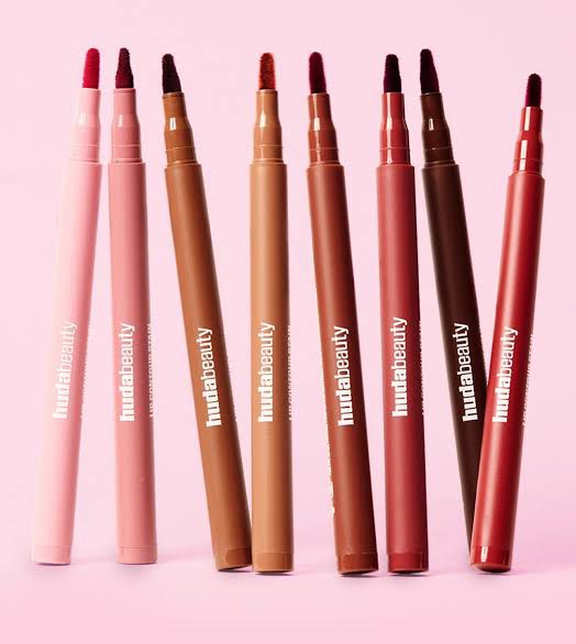 Lip liner rose berry
