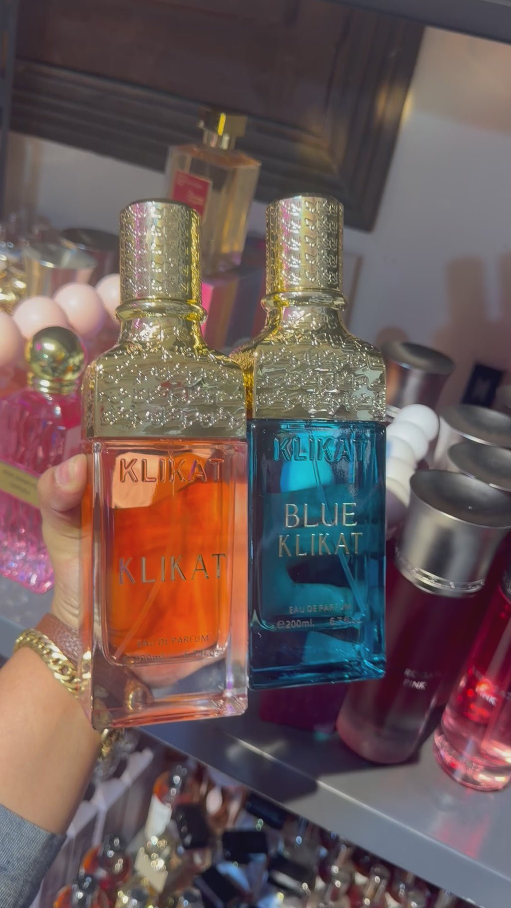 عطر كلكات من عز للعود